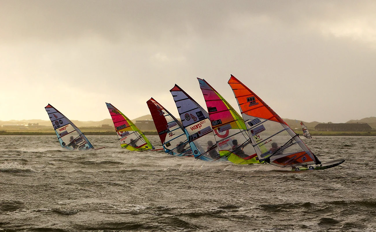 DK17_sl_Toselli_leads_the_line.jpg