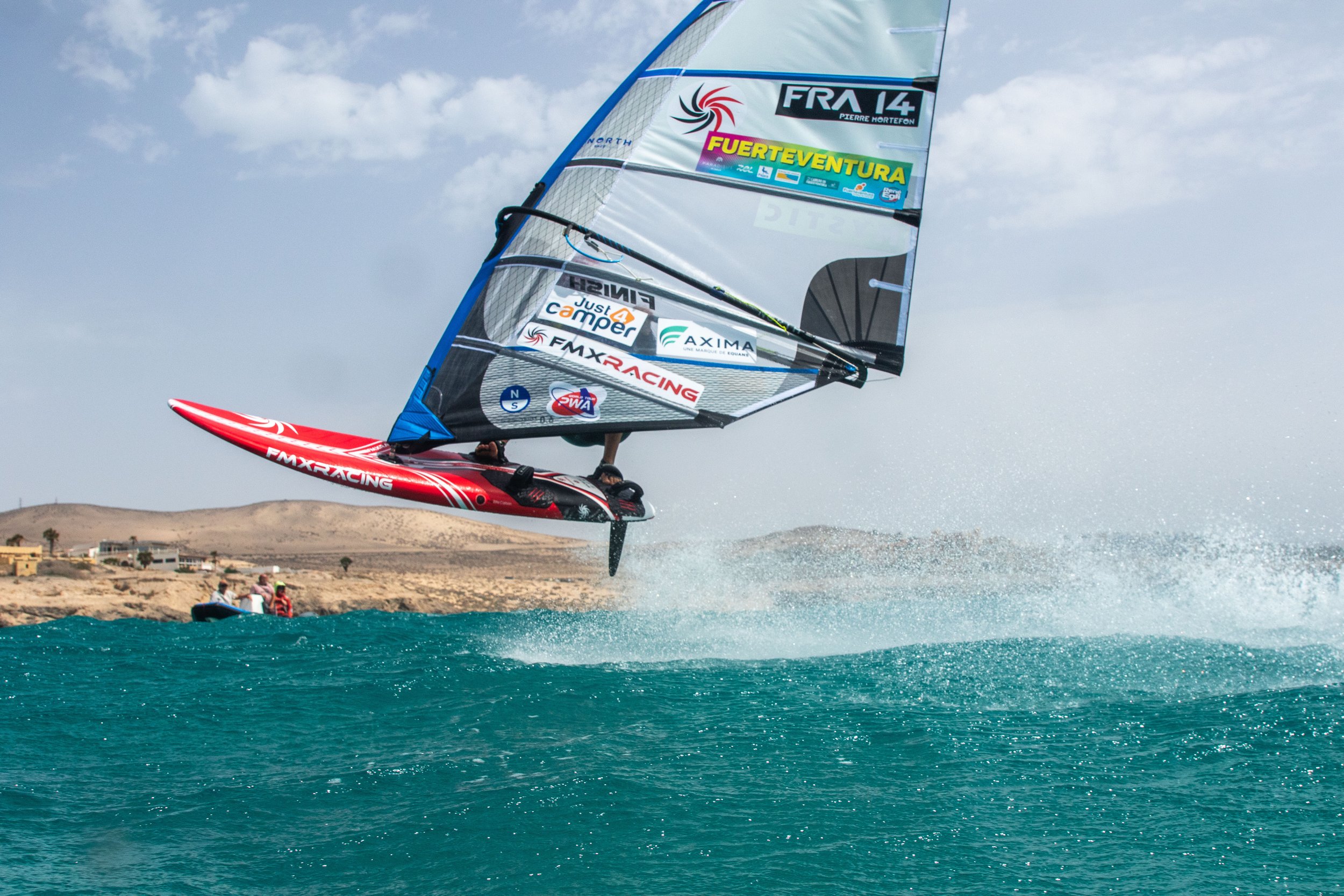 464-Pierre Mortefon taking off-fue.jpg