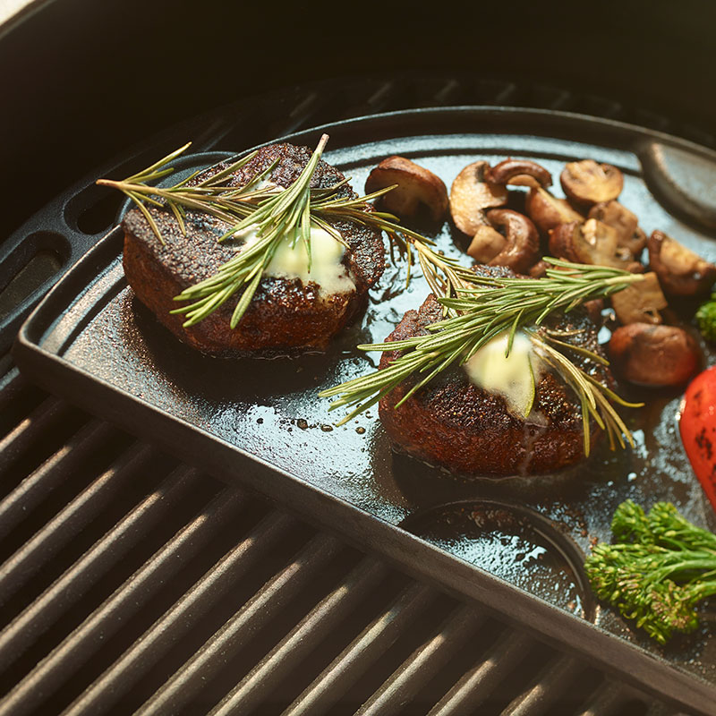 Half-Moon-Griddle-800px.jpg
