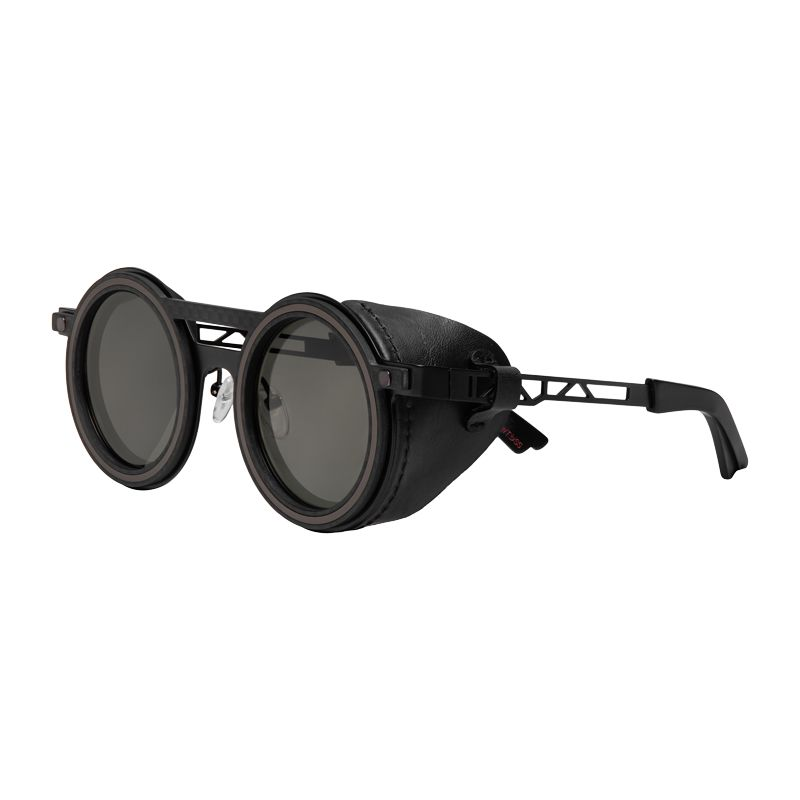SEVENFRIDAY_Sunglasses_INS301_STUDIO_Shot_WEBASSET_72dpi_1.png