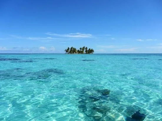 tobacco caye on the horizon