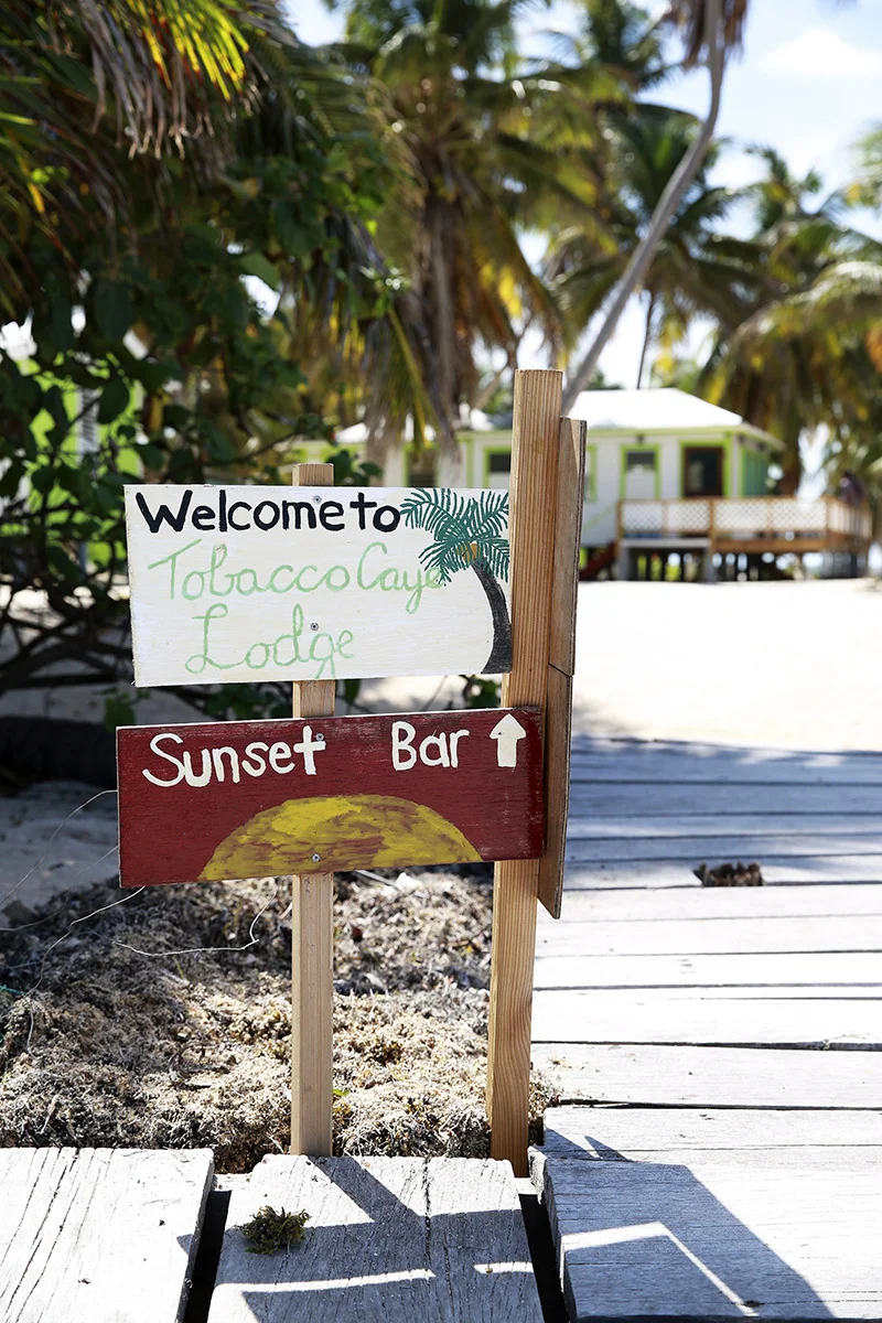 Tobacco_Caye_Belize_barsign_WEB.jpg