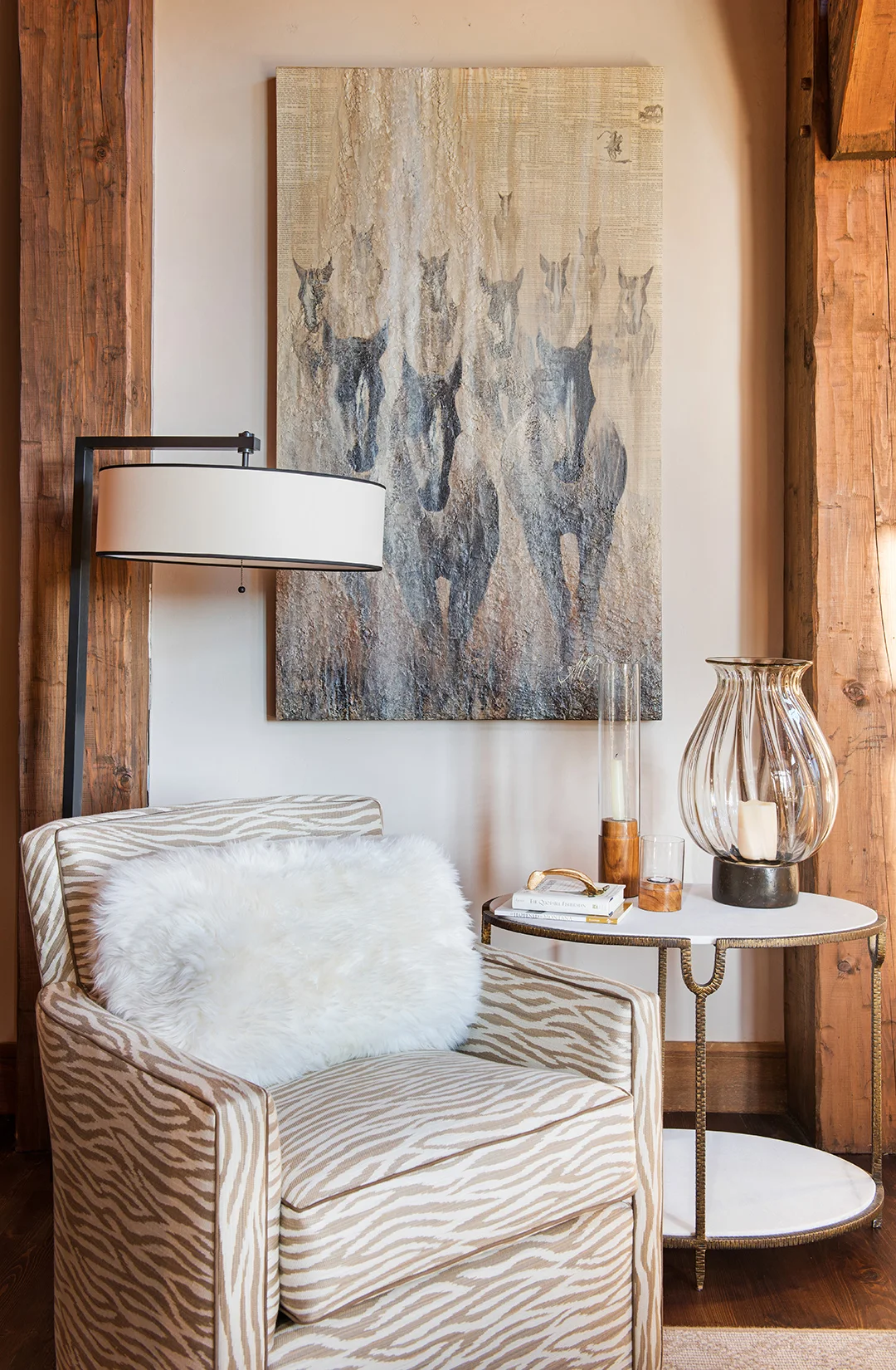 I love every bit of this corner, the art, the furnishings, even the candles! Interior Design - Varda Interiors