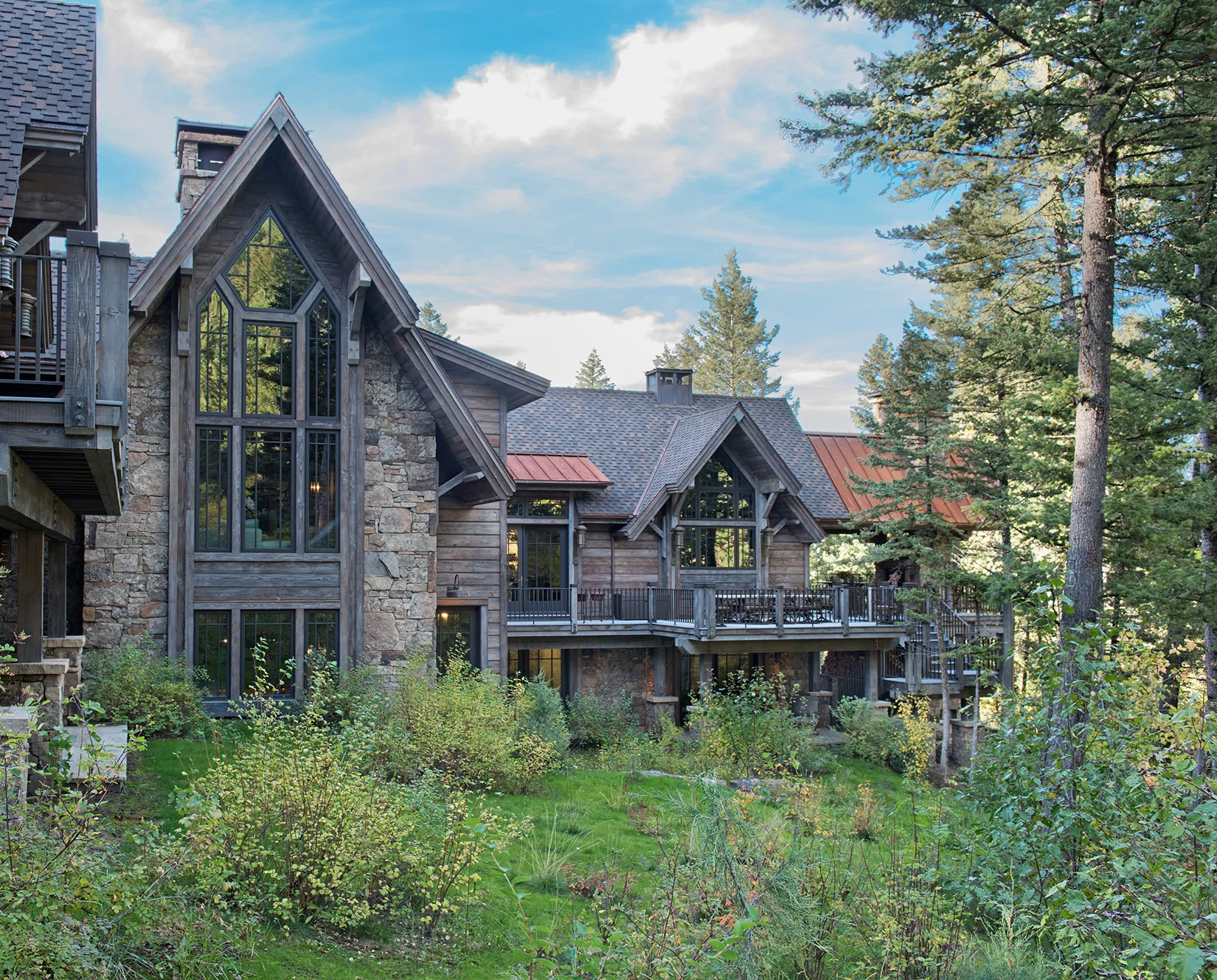 The home backs up to forest service land and has a quiet, privacy to it.
