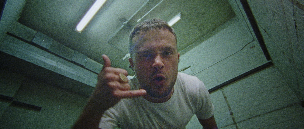 SLAVES - OMDWH | DIR WILL HOOPER