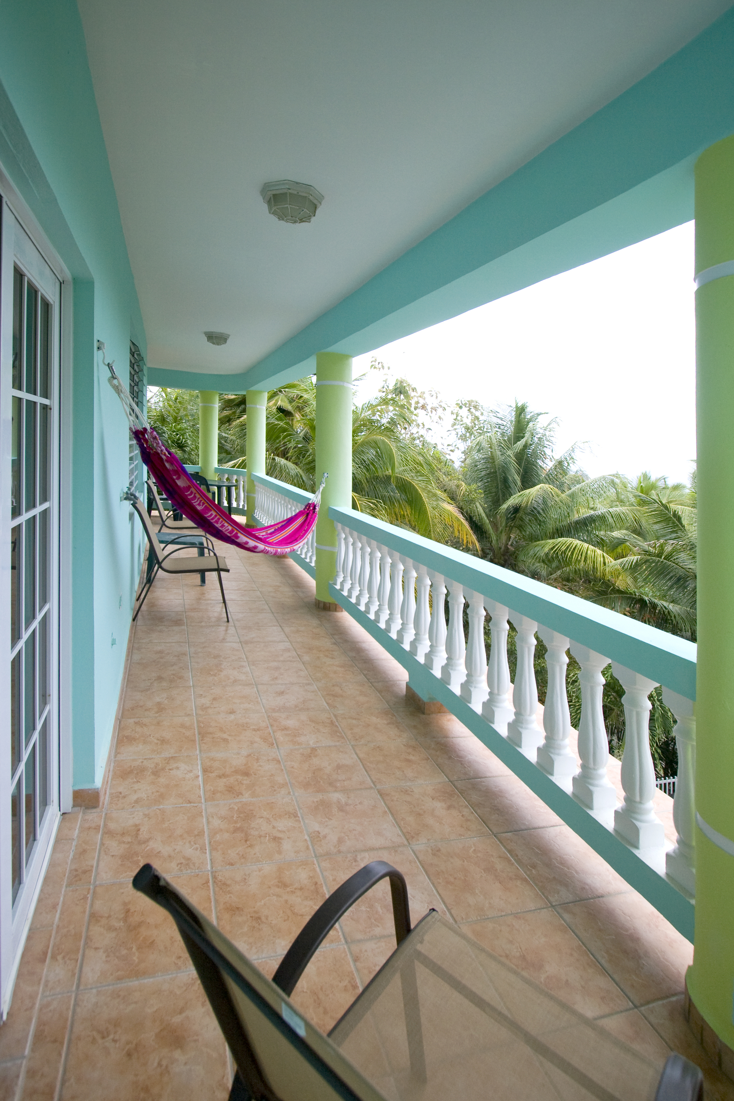 veranda_hammock2.jpg