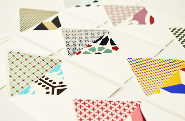 beija-flor postcards envelopes