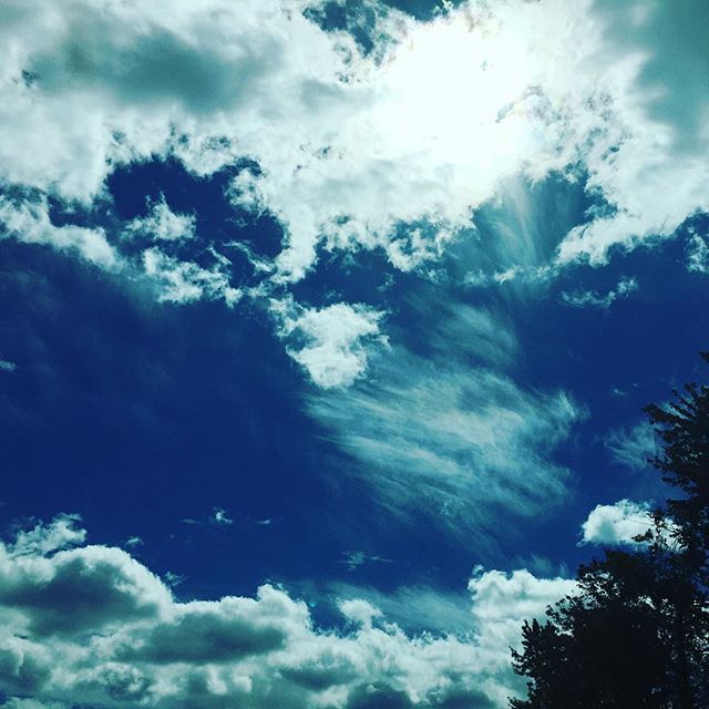 Cumulus clouds abound.
#fluffyclouds #cumulusclouds #skyview