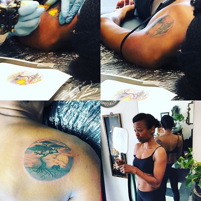 Thank you. Thank you to West @inkinktattoovenice. I&rsquo;ll be back! 🥰🌴👍🏾#tattoo #africansunset #africansavannah #elephanttattoo #backtattooart #bodyart #personalstyle