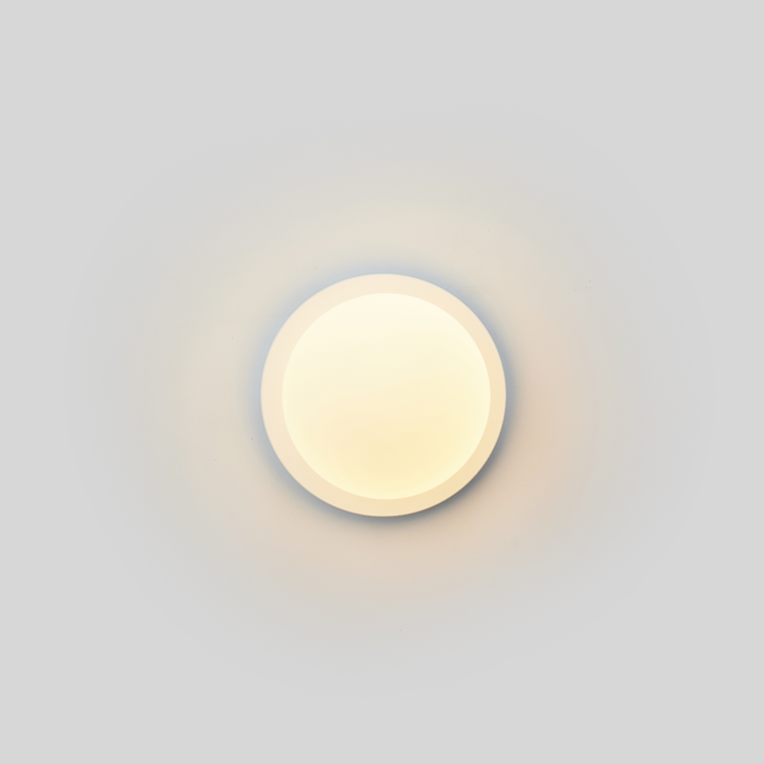 Sol_Mini-White-Front-Off-Small.png