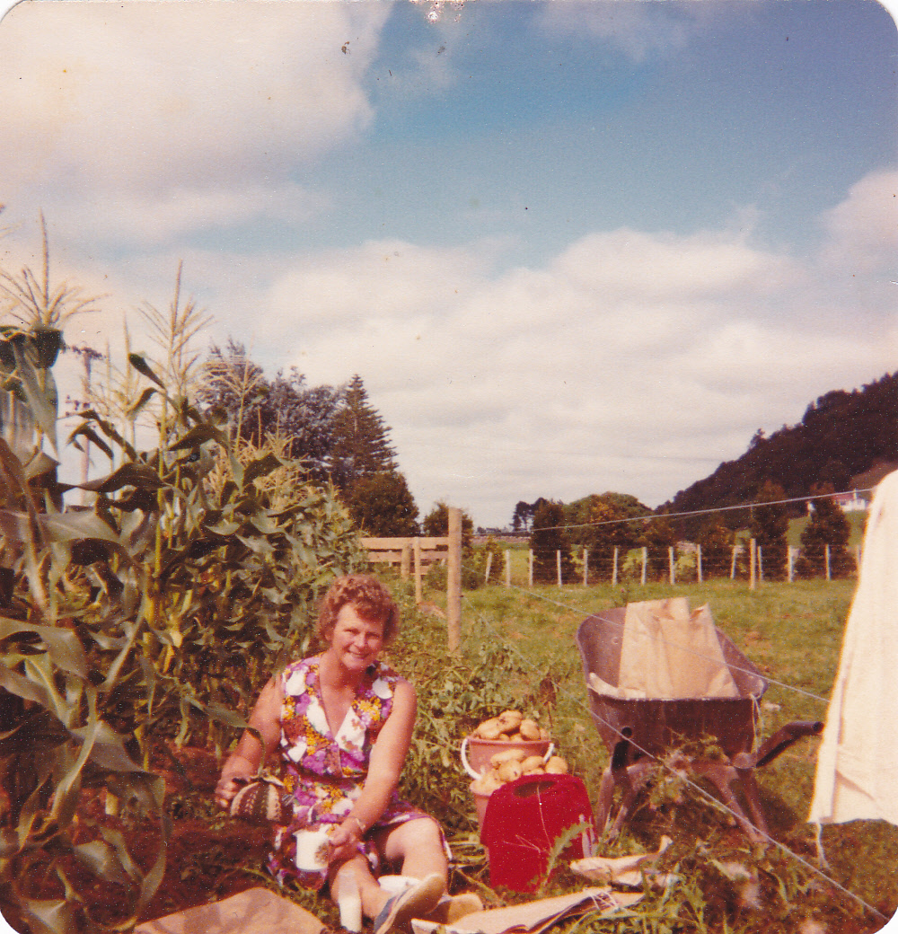 Ruth's garden _0005.jpg