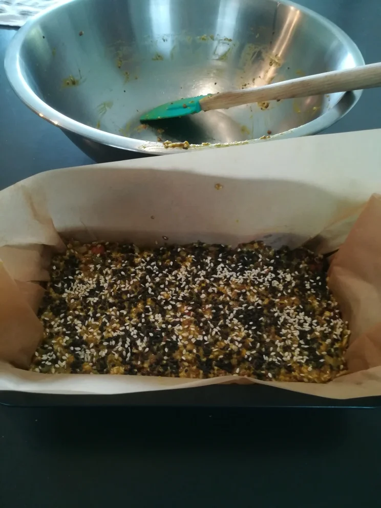 seedy nutty loaf prep6.jpg