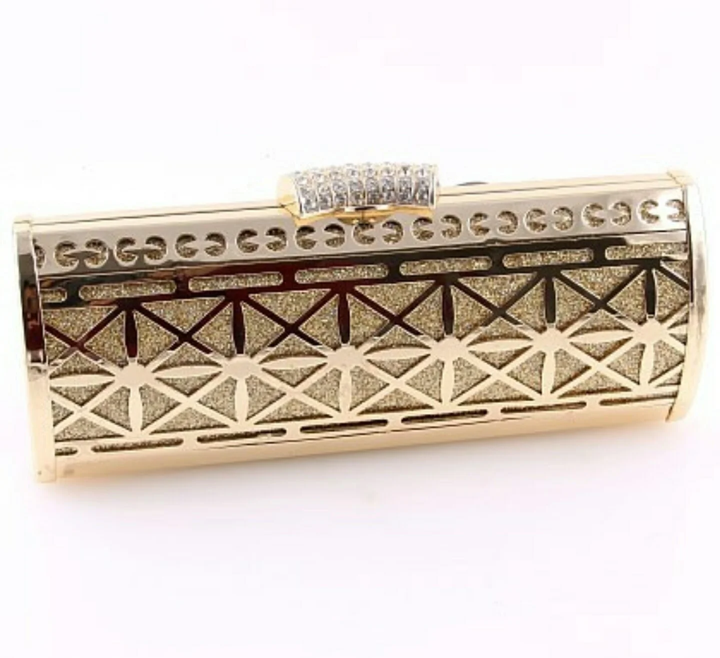 A must have evening clutch for this Holiday season.