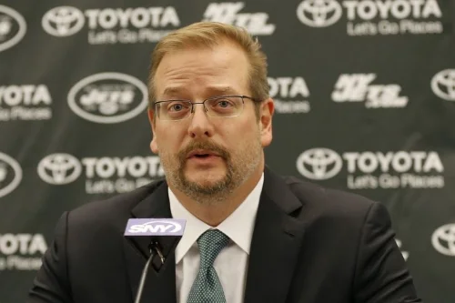  Jets GM Mike Maccagnan