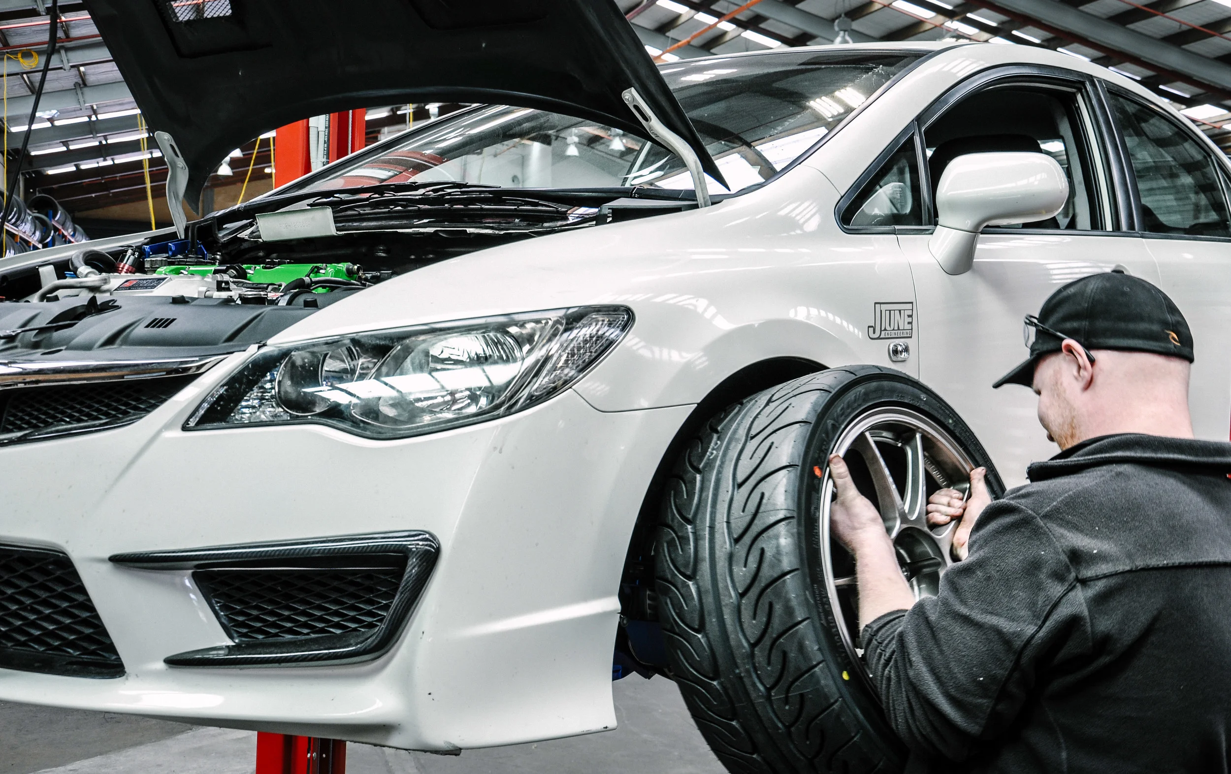 J-Tunes Civic FD2 Getting Fitted with a set of AD08R's