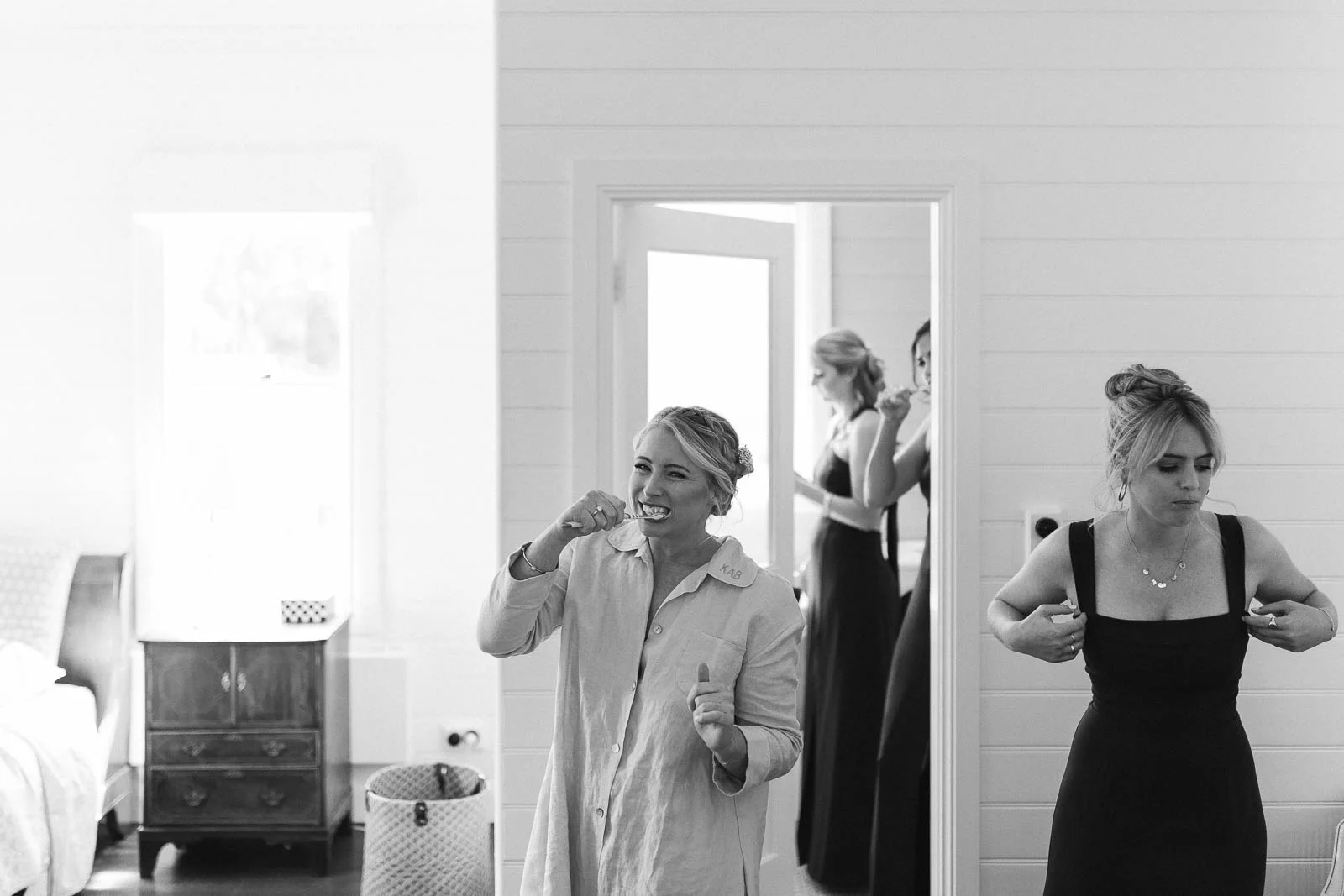 Katie+Matt-GettingReady-164.jpg