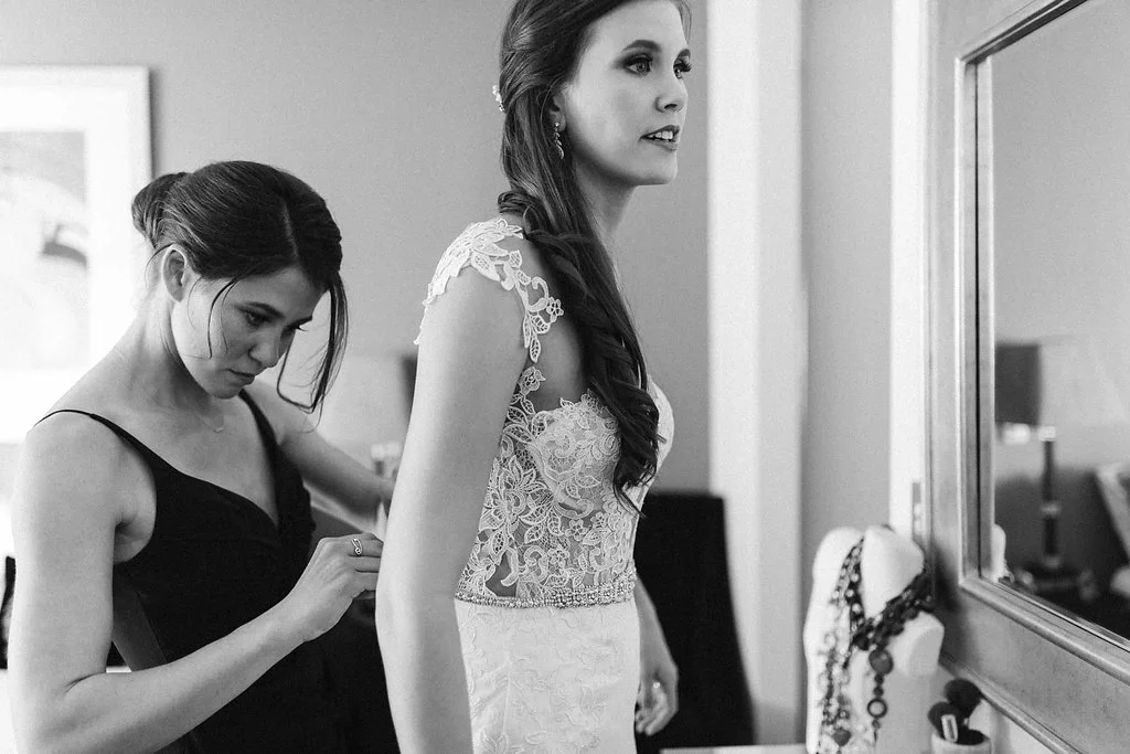 Courtney+Patrick-GettingReady-90.jpg