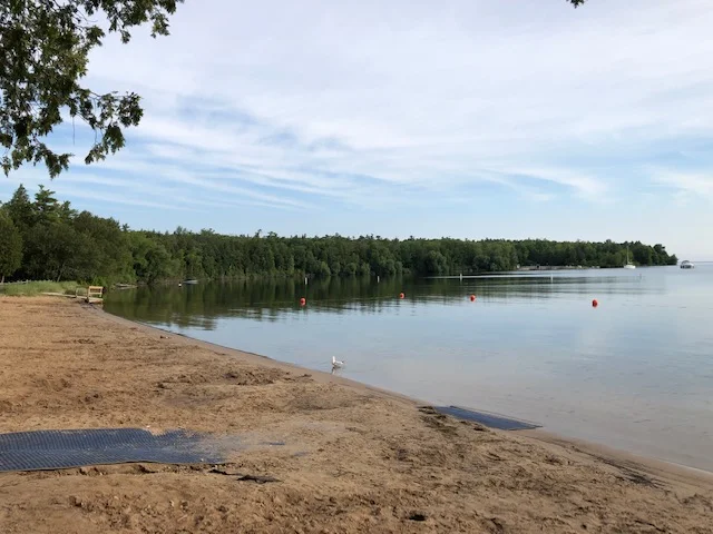 Nicolet Bay.jpg