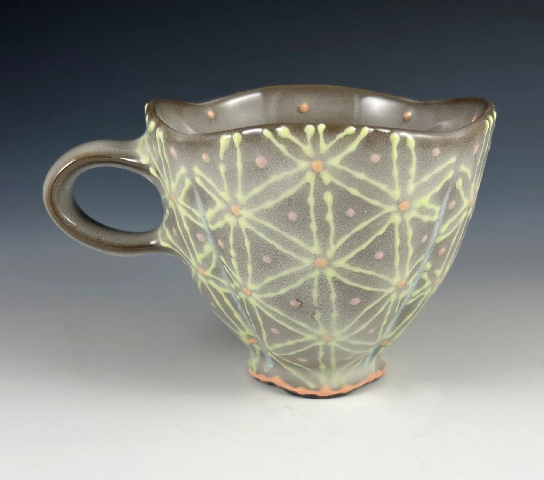 teacup w pattern_profile.jpg