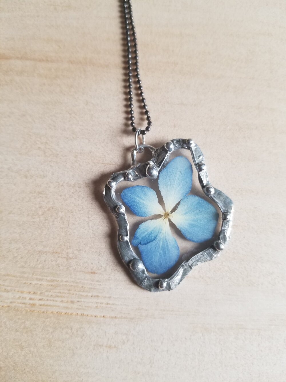 Medallion with hydrangea. Blue pressed hydrangea flower necklace Hydrangea Pendant in resin