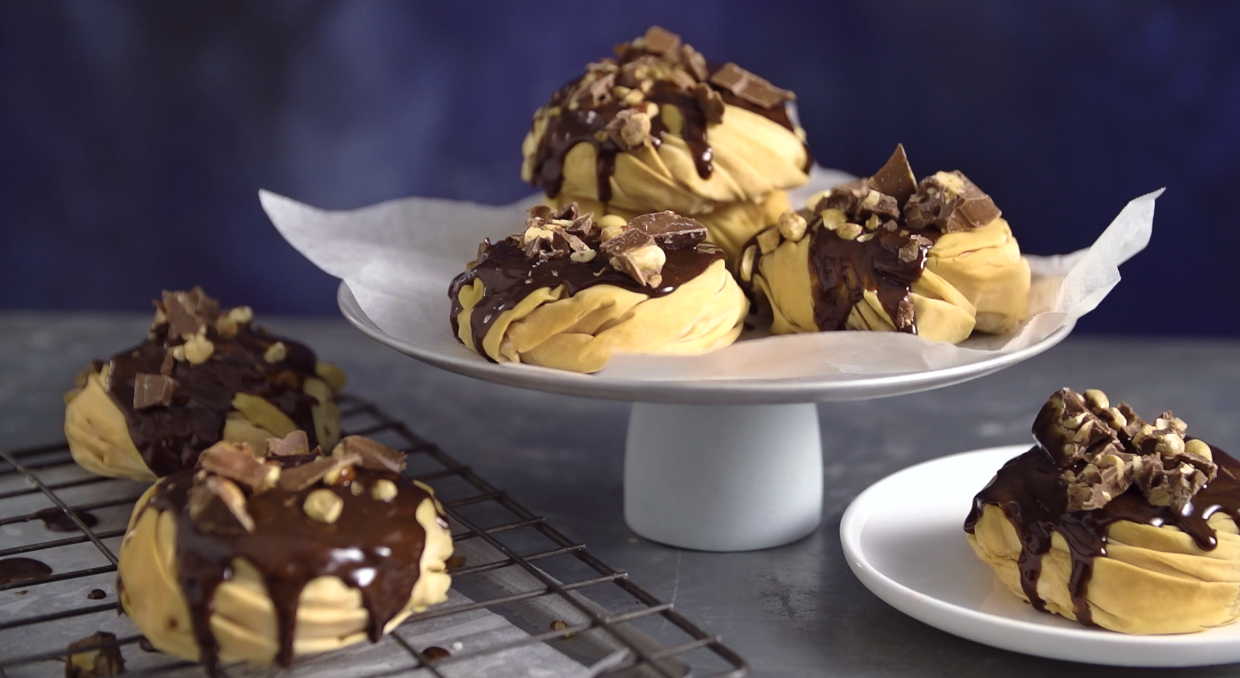 Fillo Rose Chocolate Donuts