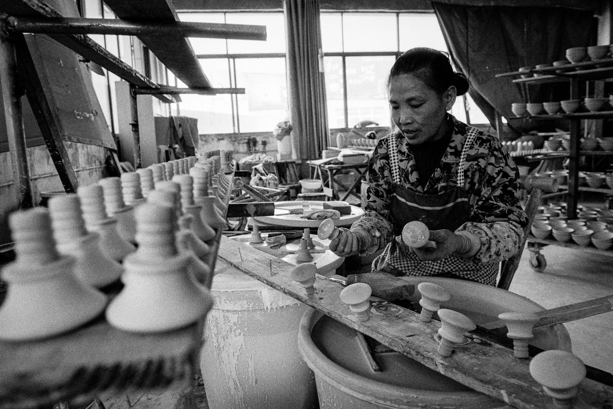  Shine Huang | Fine China – a story about traditional porcelain makers 