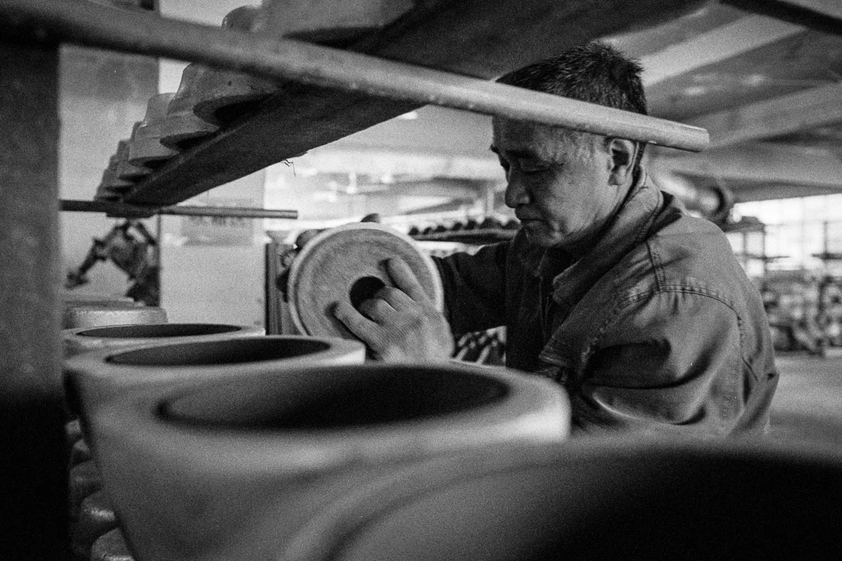 Shine Huang | Fine China – a story about traditional porcelain makers