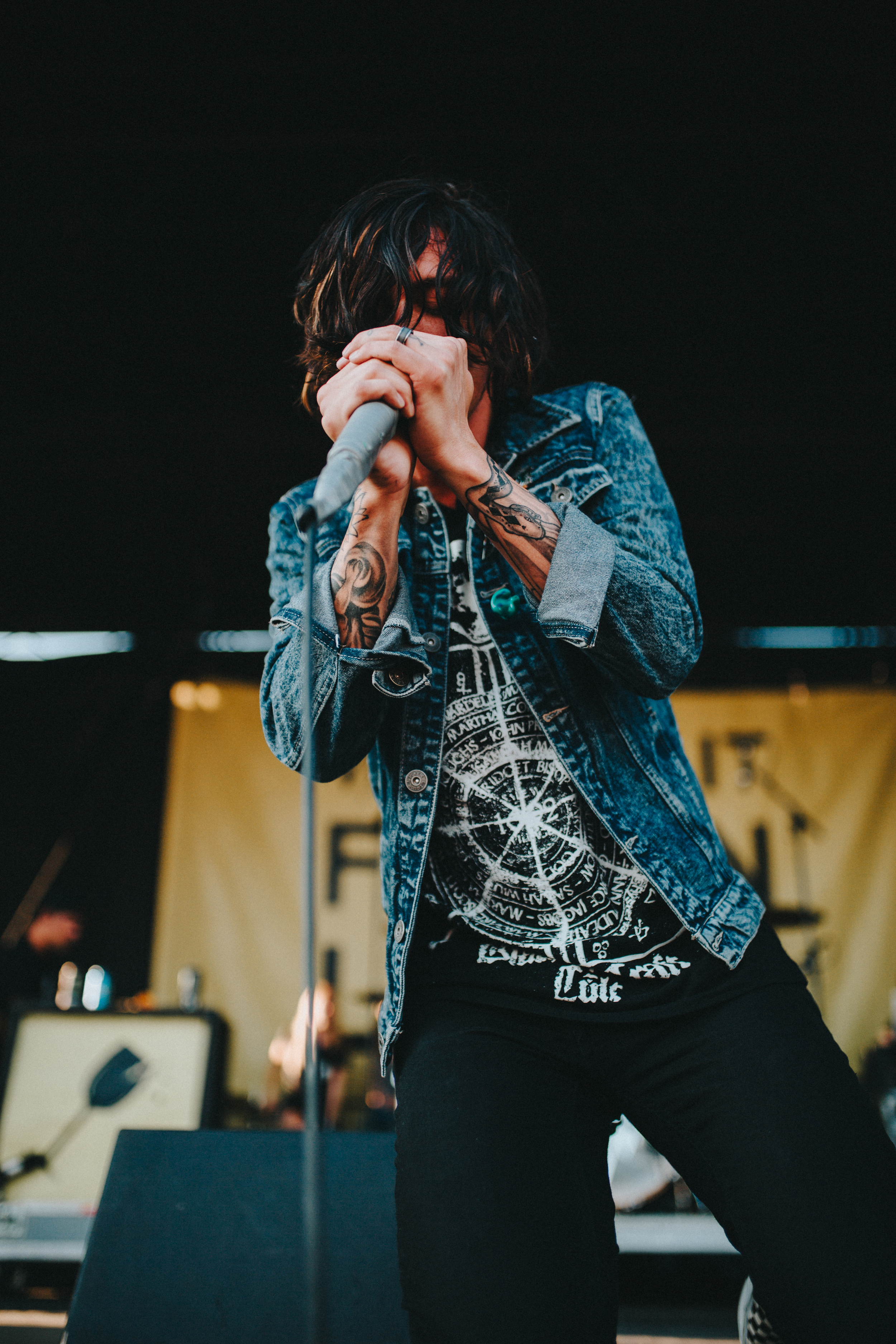   Mansfield, MA.&nbsp; I just love this shot.  Kellin is empowers a lot of emotion  when he performs and everything seemed to line up here. 