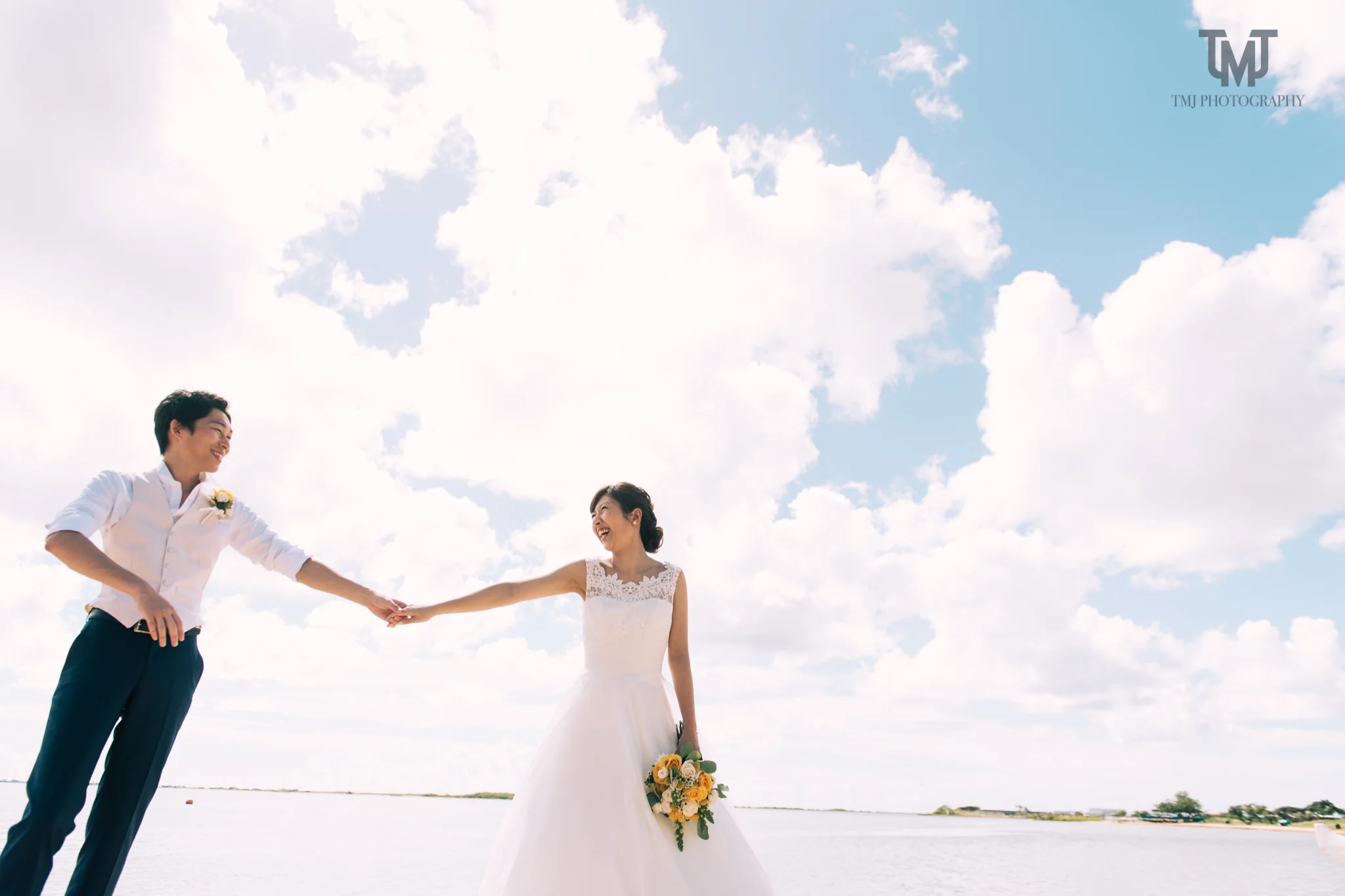 Trump_Hotel_Plumeria_Garden_Hawaii_Wedding_Photography-027.jpg