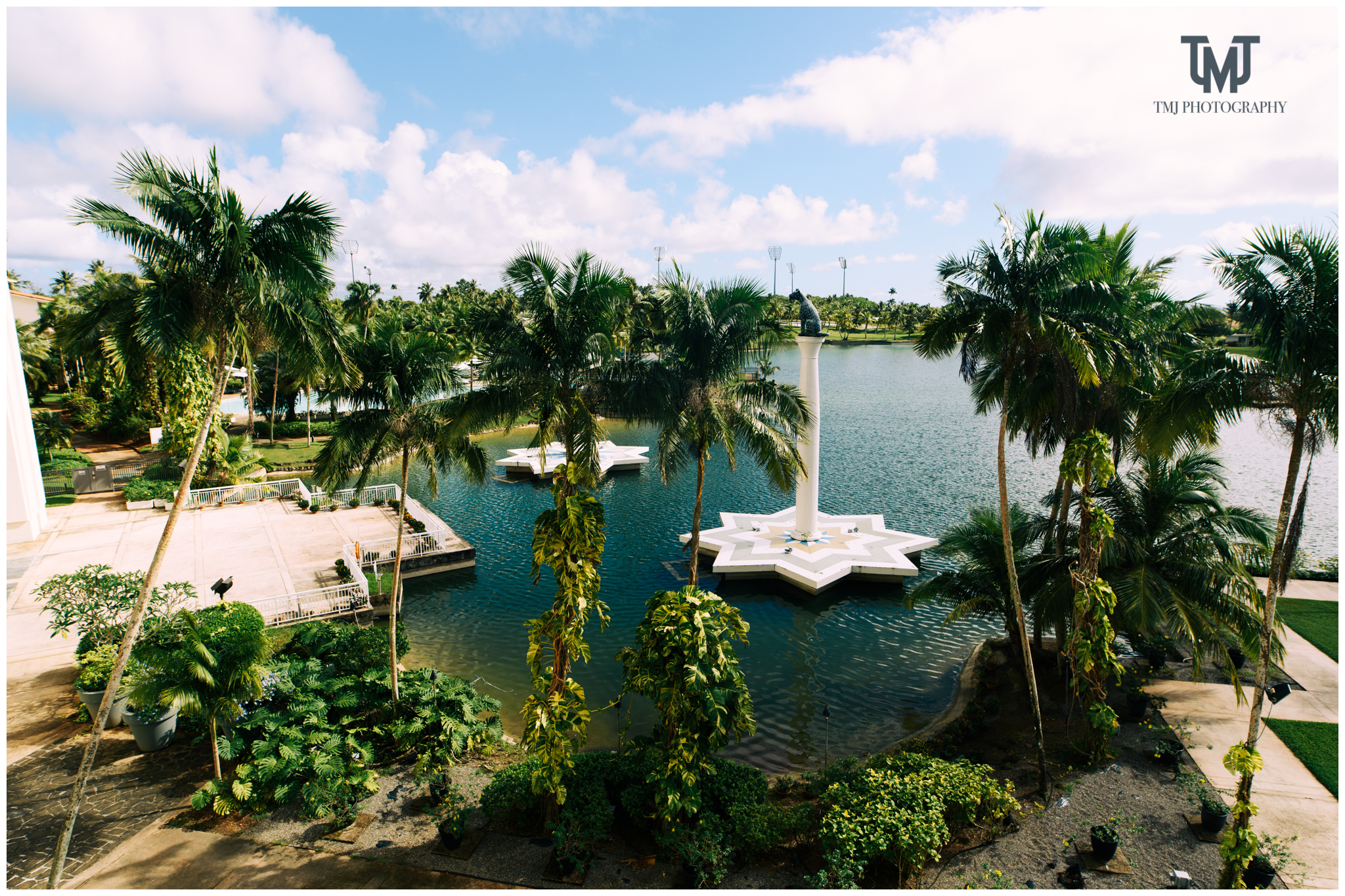 Leo_Palace_Talofofo_Guam_Destination_Wedding_Photography_003.jpg