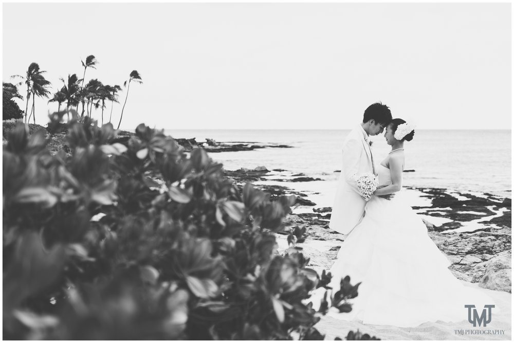 Paradise_Garden_Crystal_Chapel_Hawaii_Destination_Wedding_062.jpg