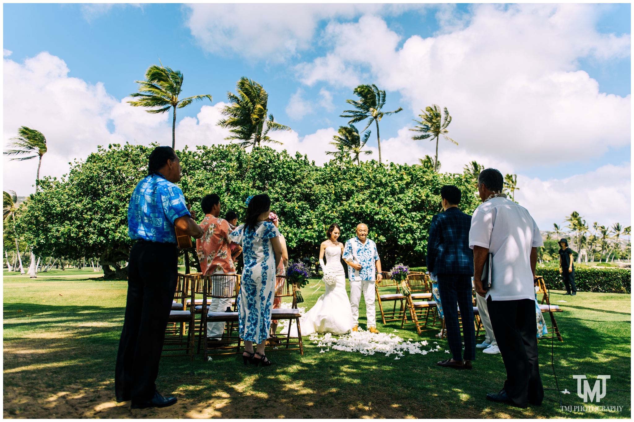 Kahala_Resort_Honolulu_Destination_Wedding_040.jpg