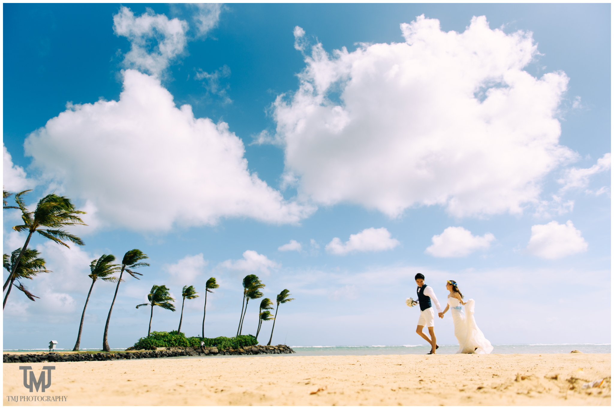 Kahala_Resort_Honolulu_Destination_Wedding_069.jpg