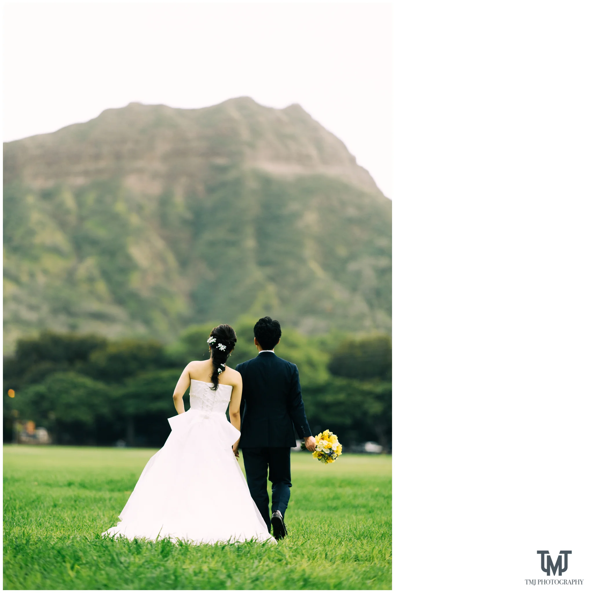 Moana Surfrider Terrace By The Sea Honolulu Destination Wedding 060.jpg