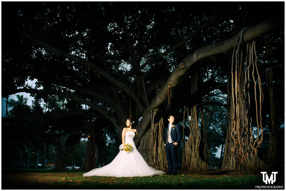 Moana Surfrider Terrace By The Sea Honolulu Destination Wedding 072.jpg