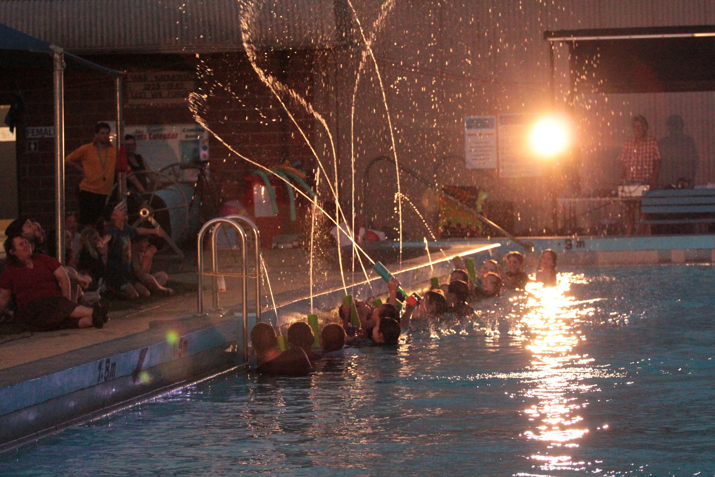 SquirtPoolCircusPerformance28Jan17c.JPG