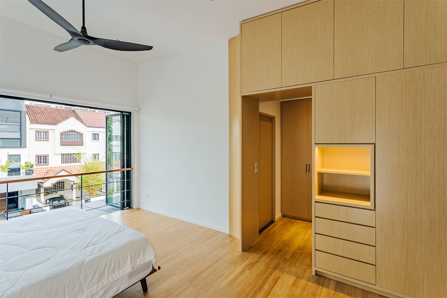 Frame-house-Joo-chiat-master-bedroom-cabinet.jpg