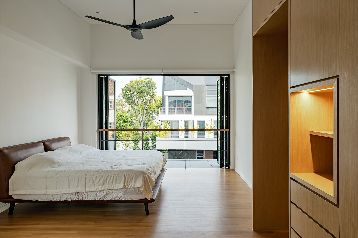 Frame-house-Joo-chiat-master-bedroom.jpg