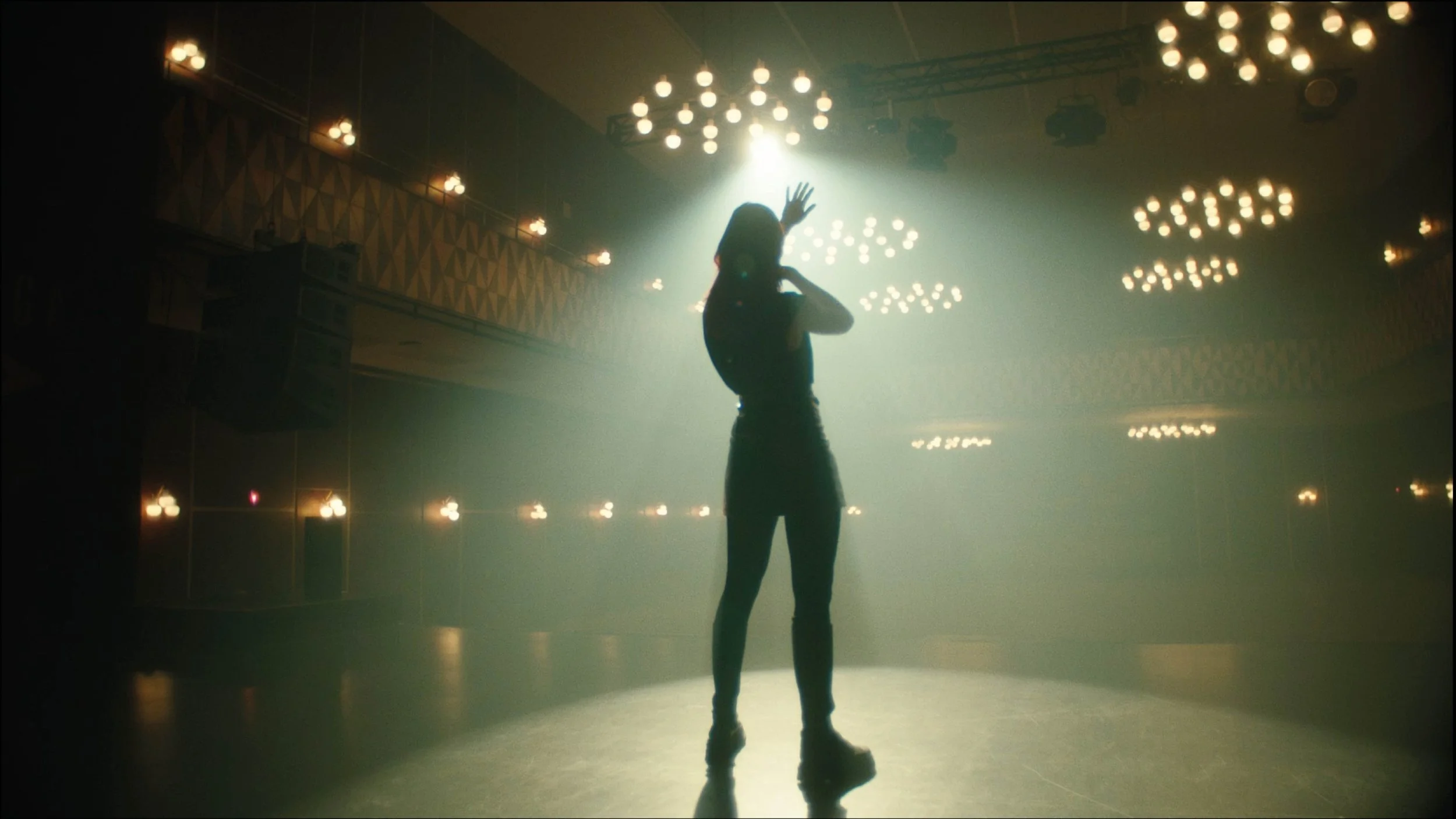 MØ54.jpg