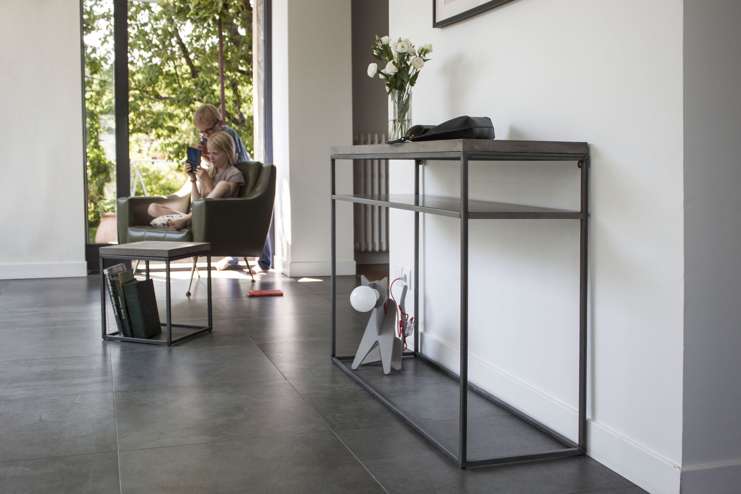 Concrete / console / quirky