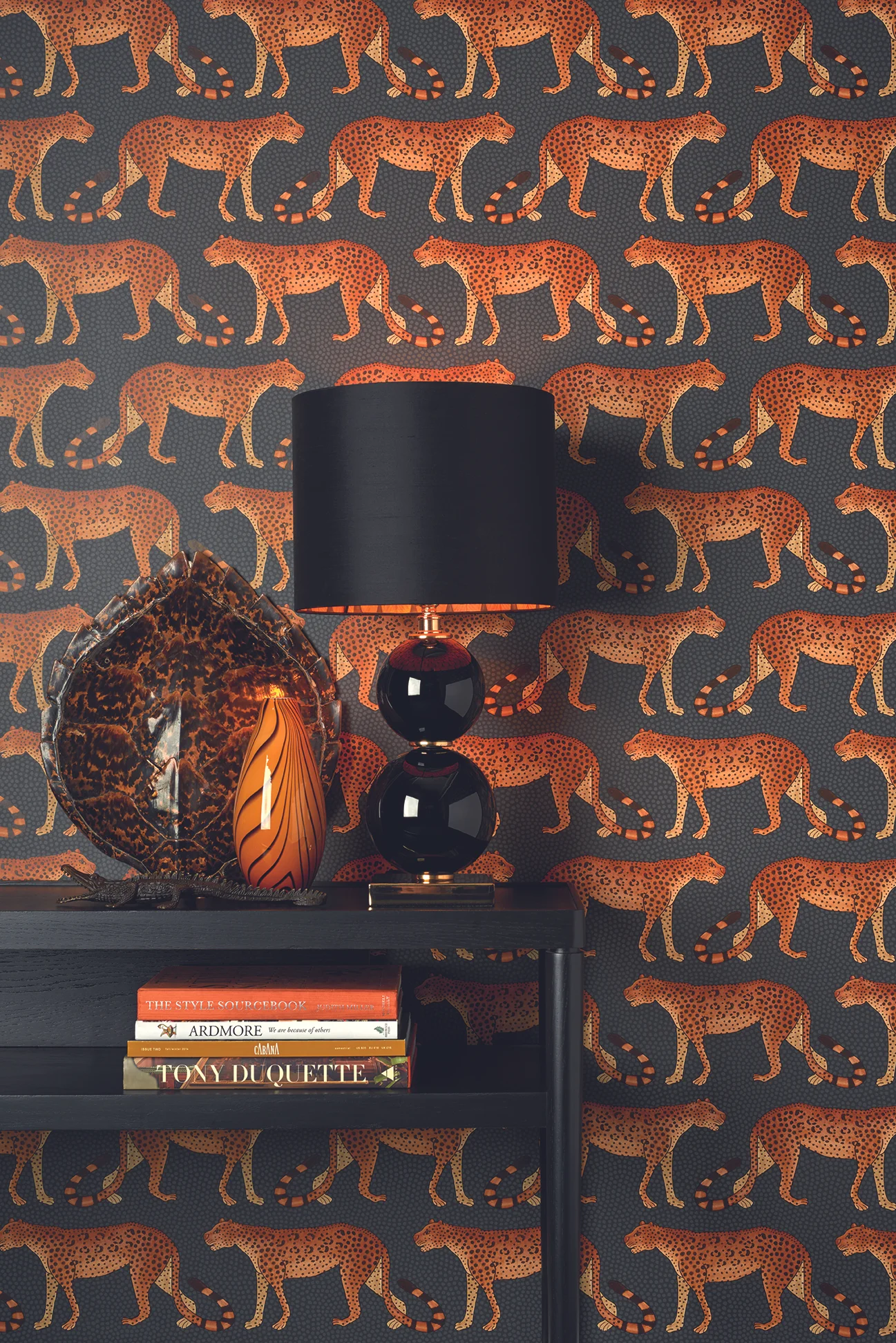 Leopard Walk Wallpaper / Wallpaper / Cole & son