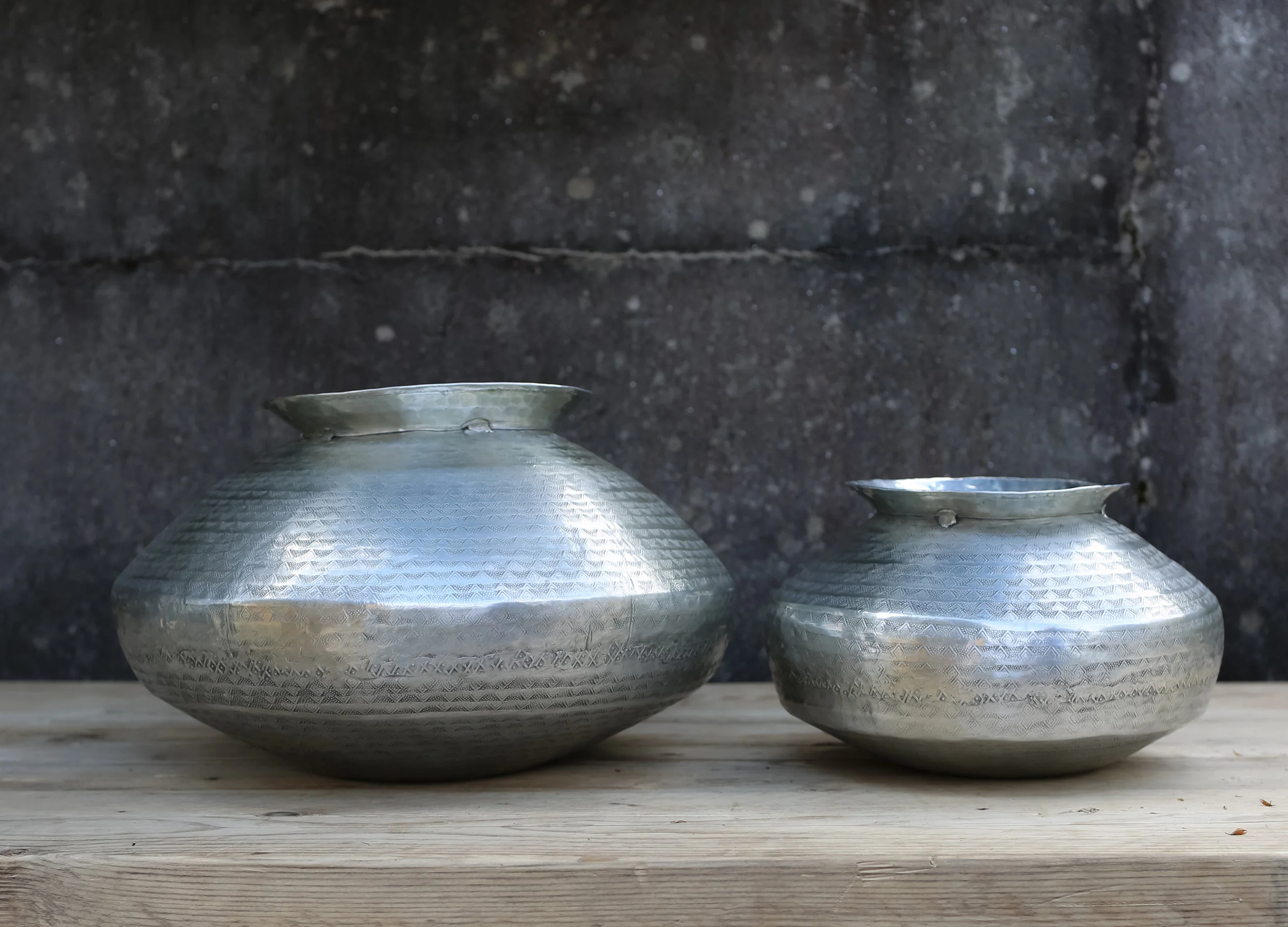 Madhuri Vase / Bulbous Vase