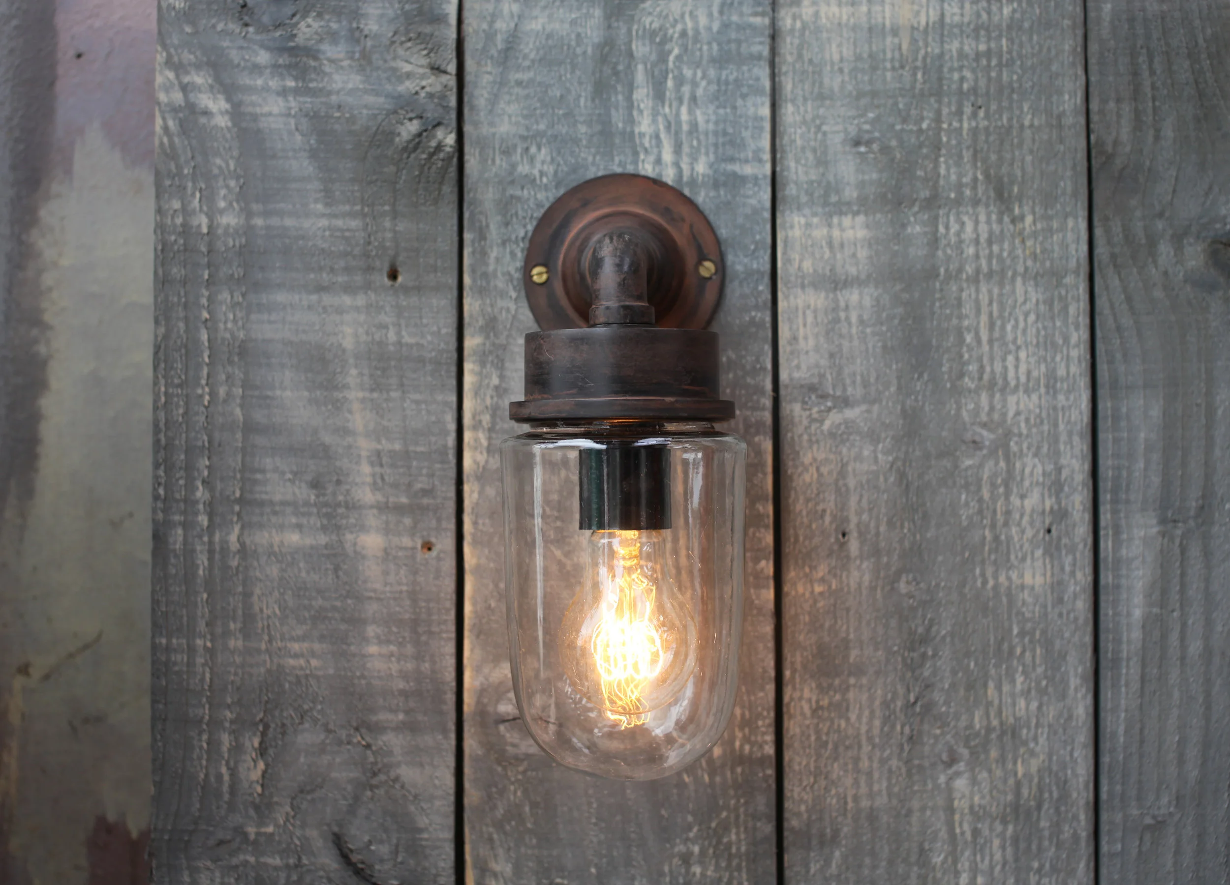 Ngari outside wall light