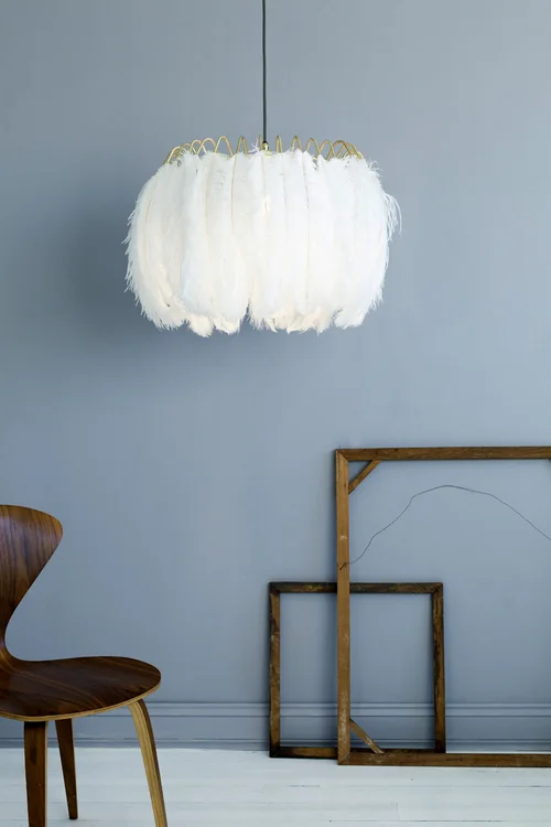 feather_pendant_lamp_white2_72ppi__97476.1450449646.500.750.jpg