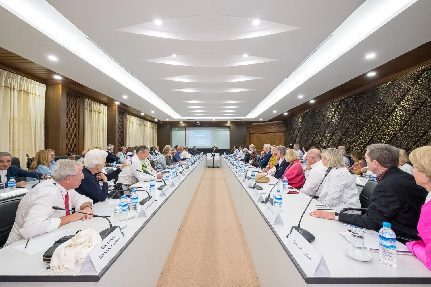 CEO members at the meeting with Aung San Suu Kyi