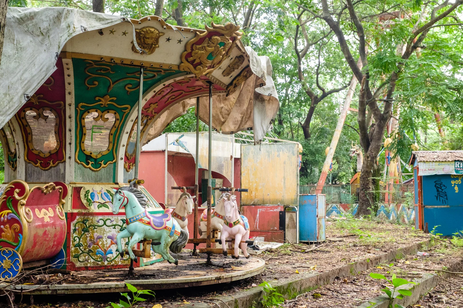 Theme park insta-11.jpg
