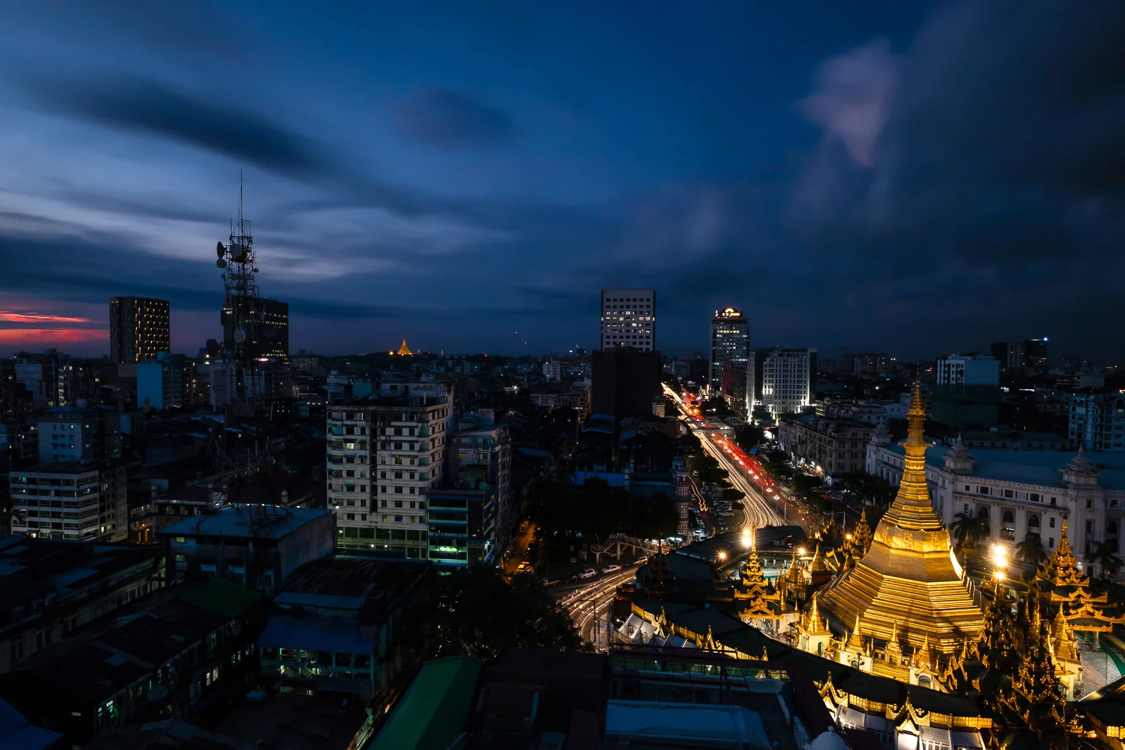 Sule pagoda 2