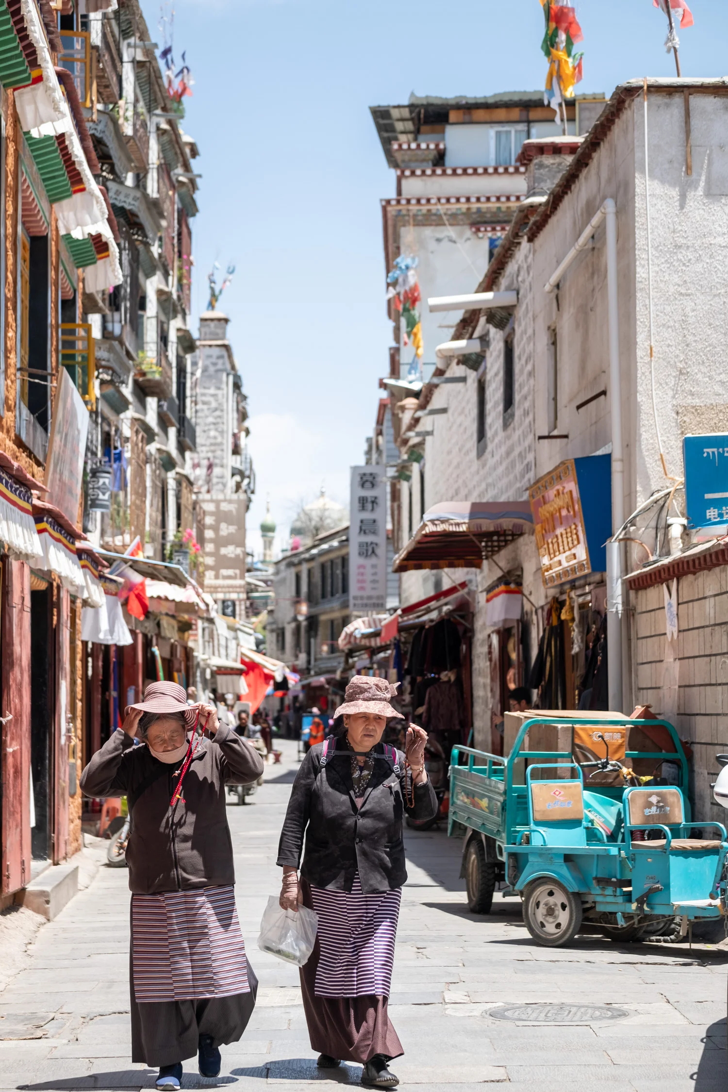 Lhasa street view
