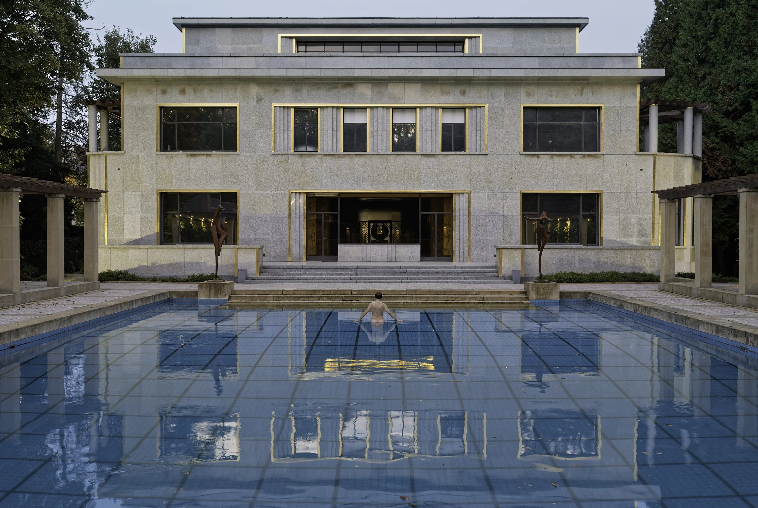 Piscine, de dos