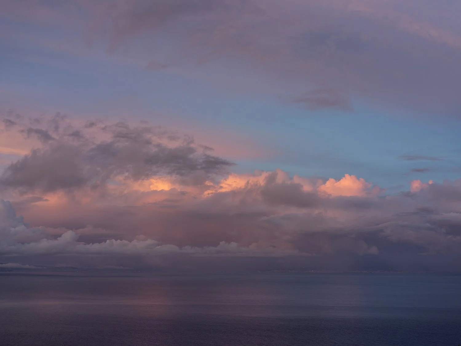 October Skies, 19.10. at 18:26, Vesuvius